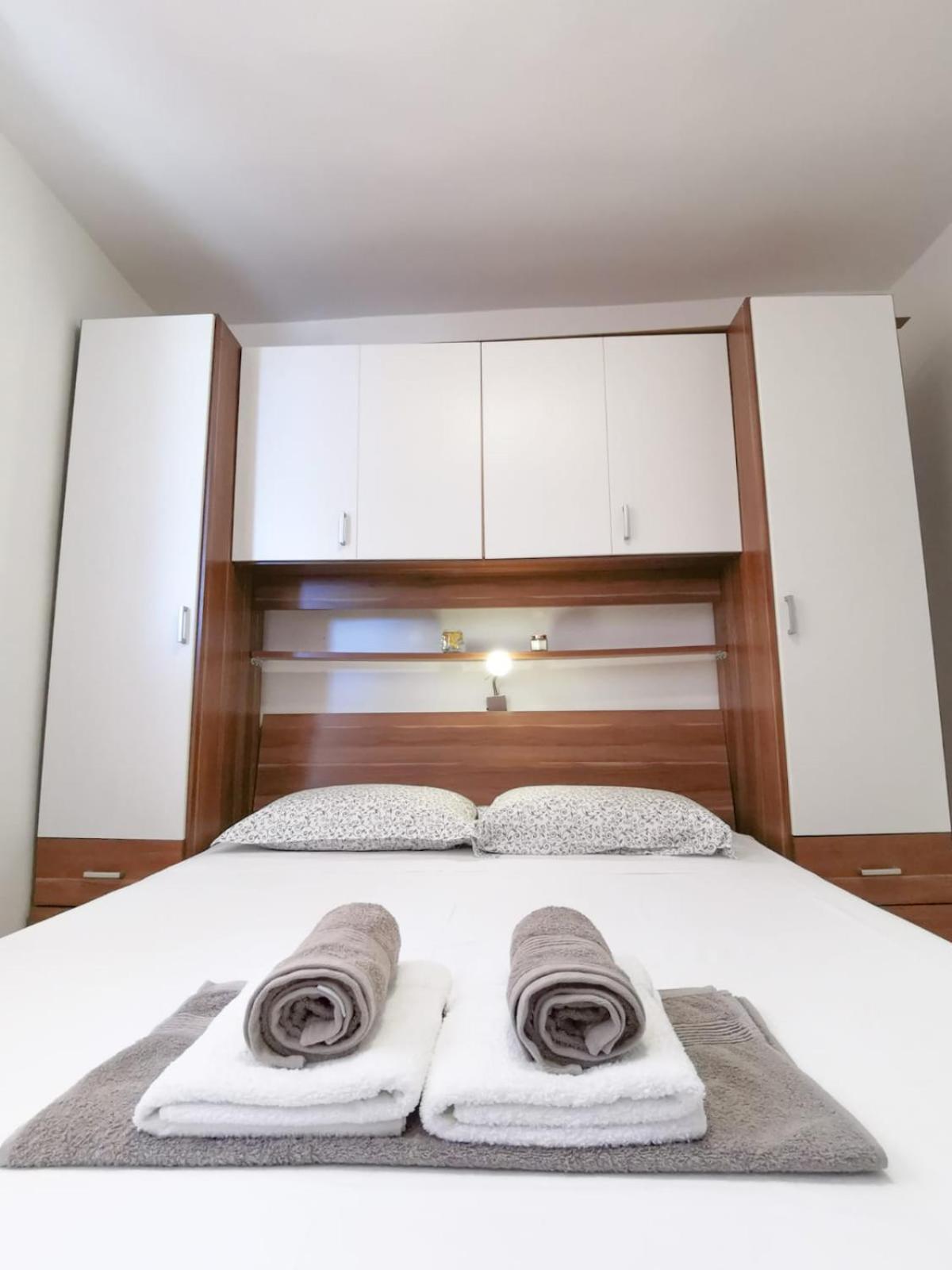 Apartments By The Sea Mimice, Omis - 14230 Rom bilde