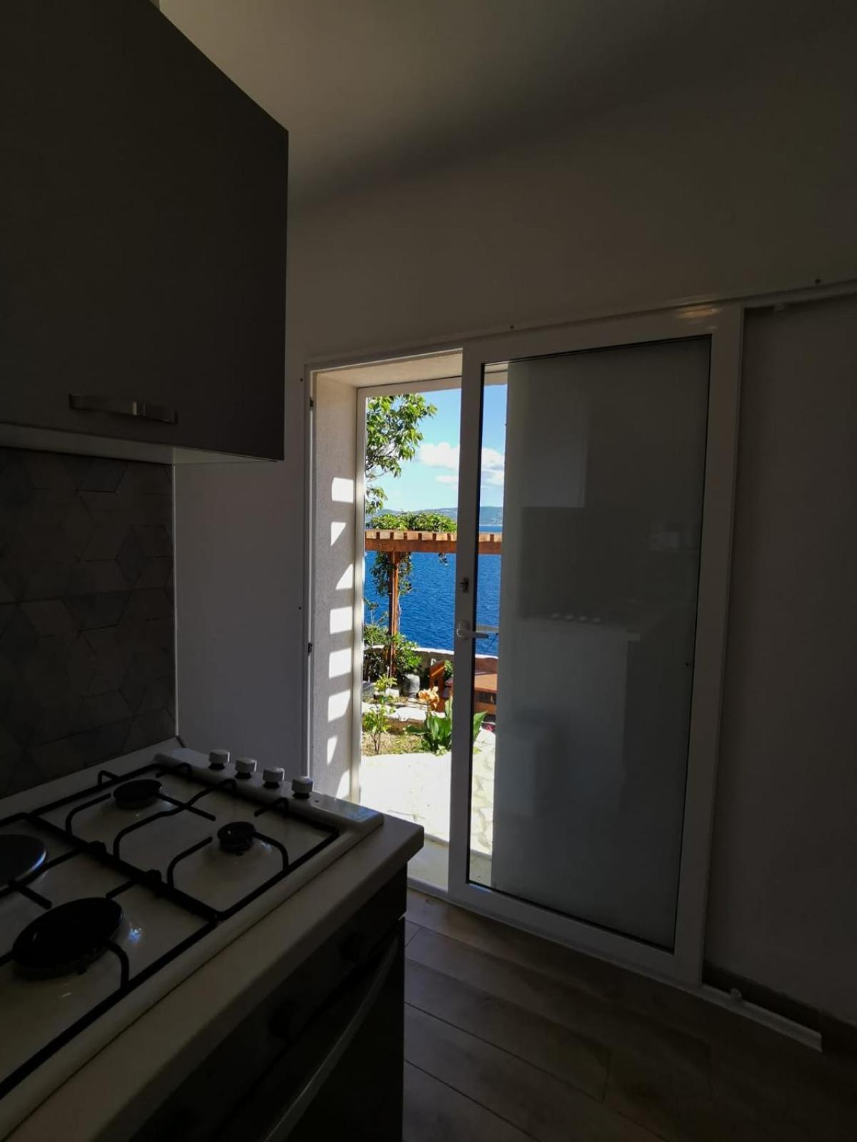 Apartments By The Sea Mimice, Omis - 14230 Rom bilde